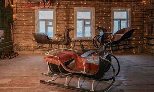 Приглашаем на выставку «Забытые истории»